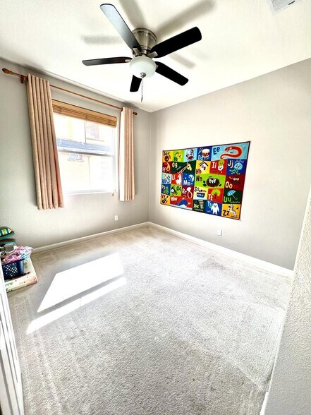 Building Photo - 2622 Baton Rouge Dr