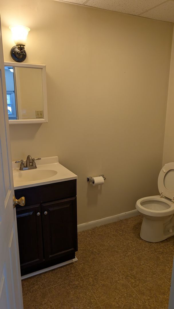 Building Photo - Franklin St