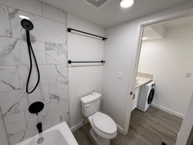 Building Photo - 785 Kinau St