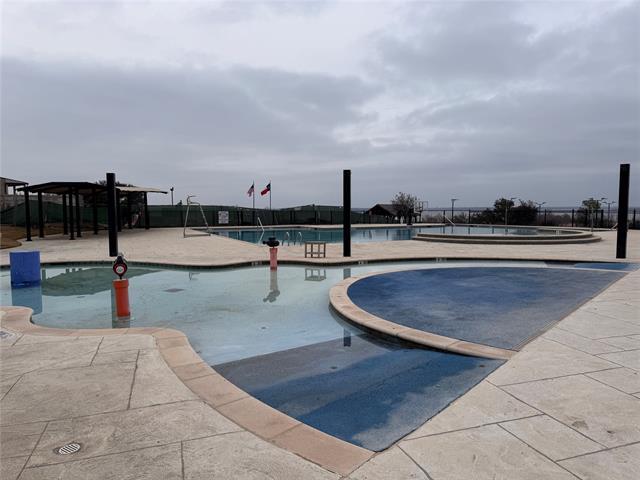 Building Photo - 2050 Ashbourne Dr