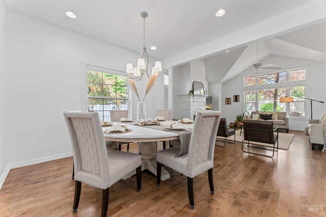 Building Photo - Beautiful Single Family Home in Banbury Go...