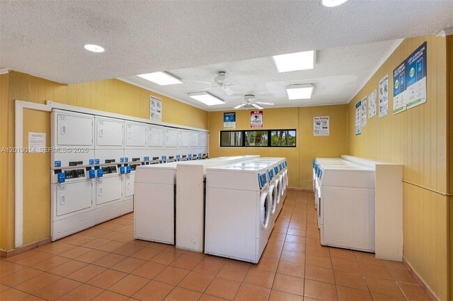 Building Photo - 7947 SW 104th St