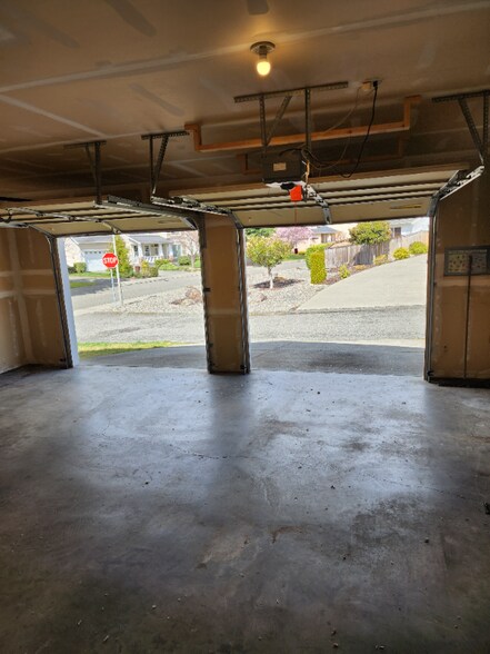 Building Photo - 17602 108th St Ct E