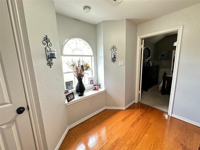 Building Photo - 7002 Greatwood Trails Ct