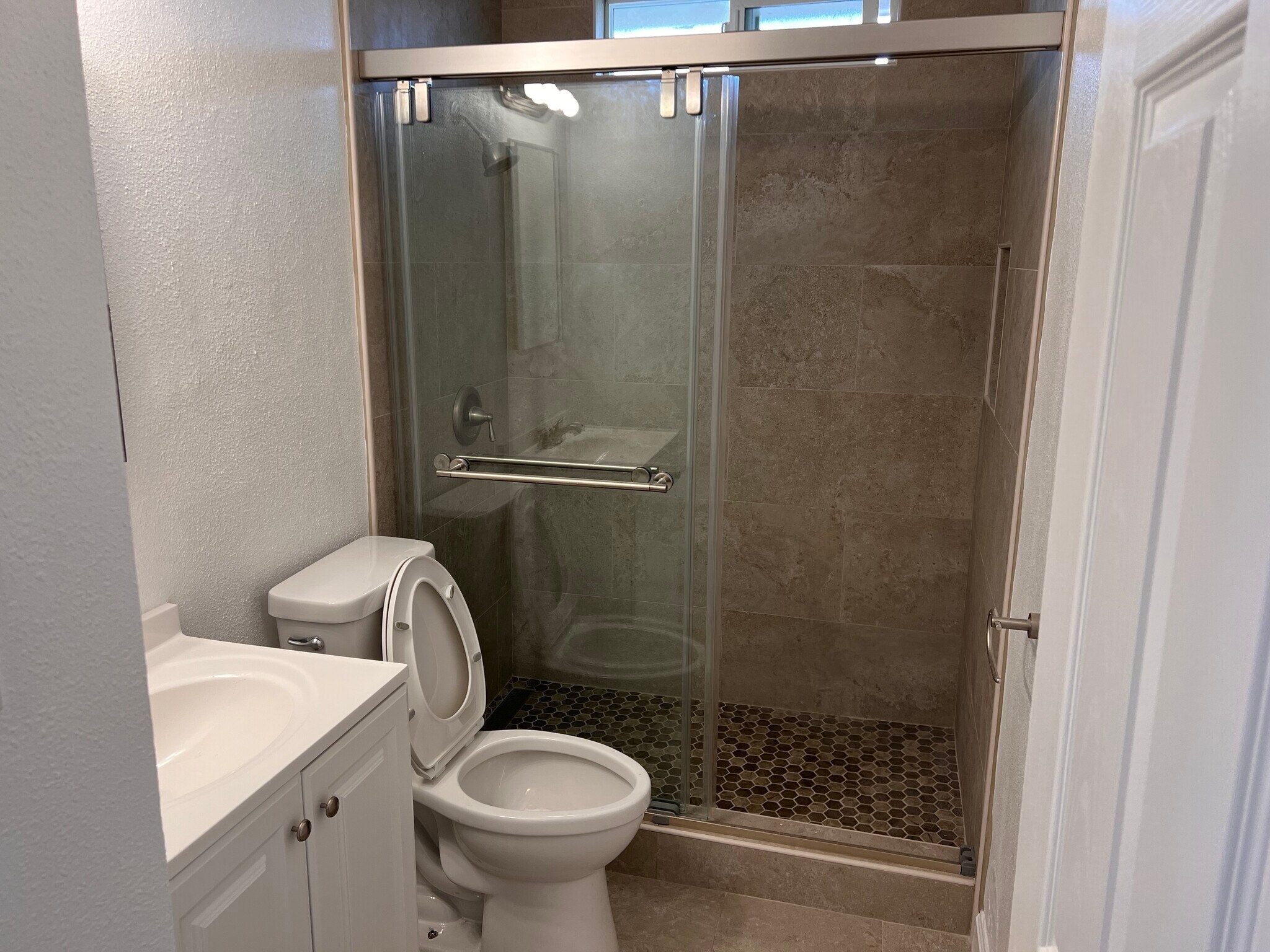 Building Photo - 754 48th St