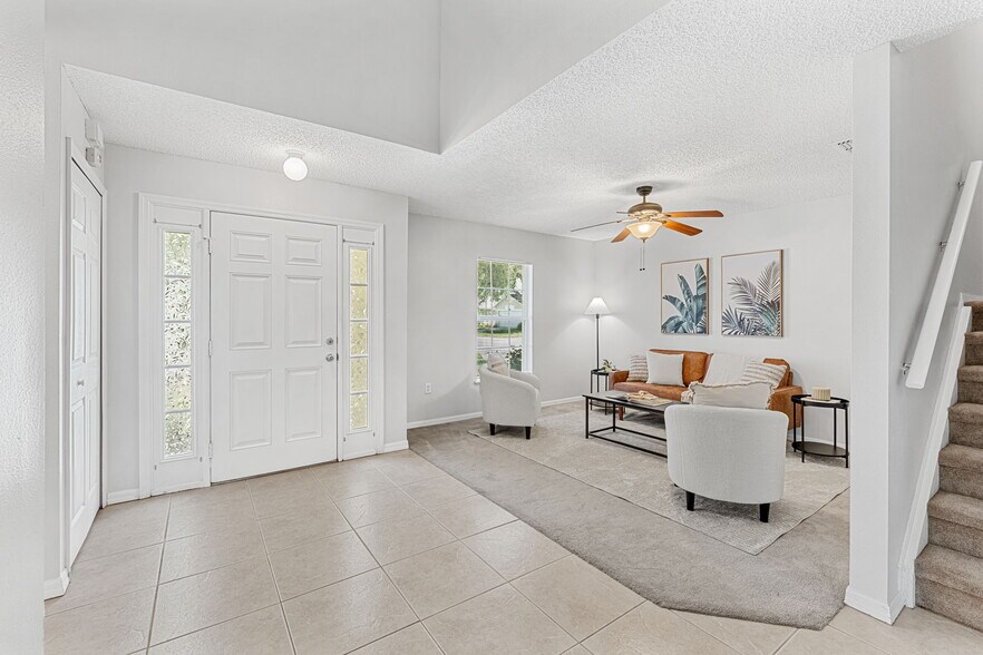 Building Photo - 2223 Dryden Ct