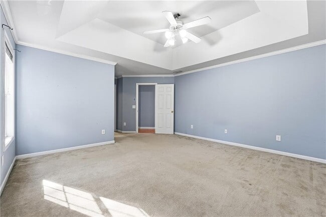 Building Photo - 5440 Village View Ln SW