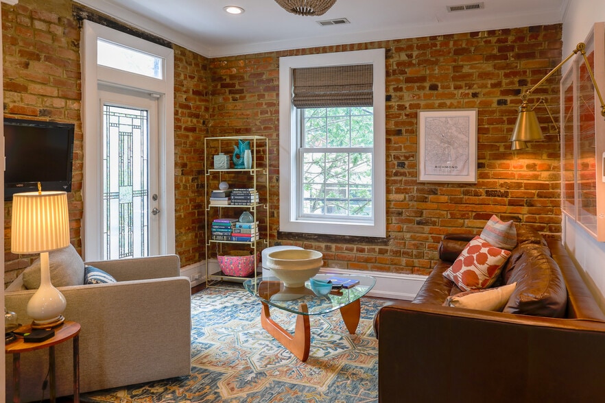 Building Photo - 416 N 3rd St