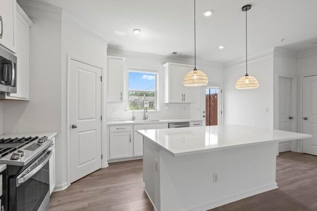 Building Photo - 6308 Brookwater Vw