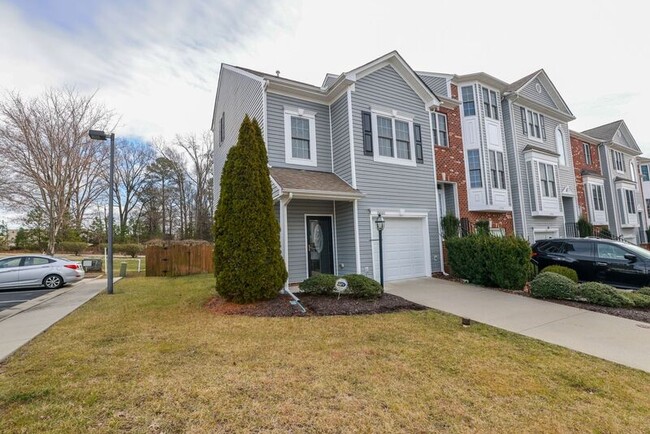 Building Photo - 10360 Caracara Dr