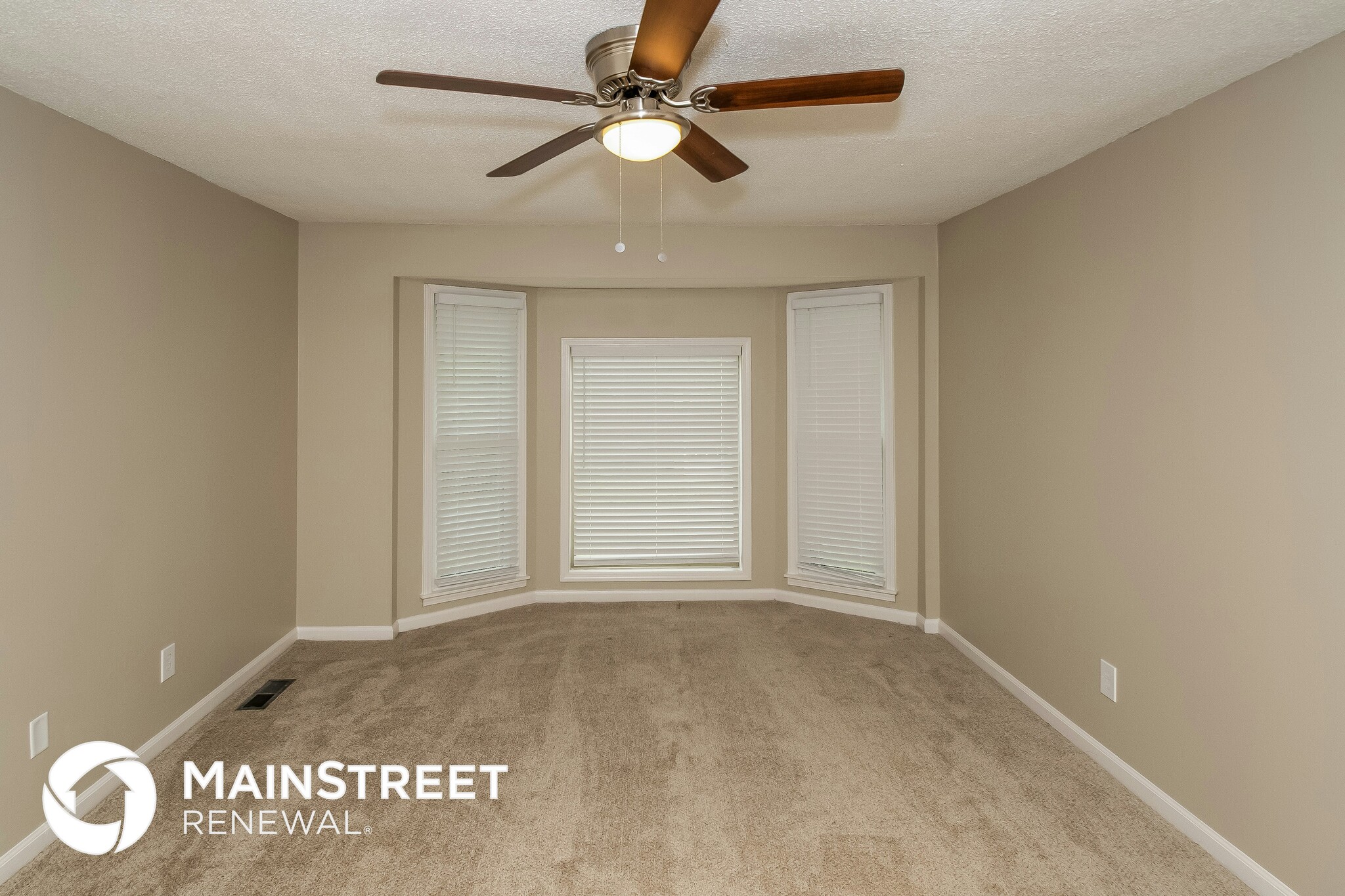 Building Photo - 1337 3rd Ave SW