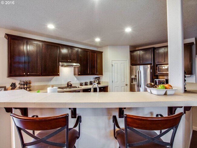 Building Photo - Stunning Home In Hillsboro 3 bedrooms, 2.5 Baths 2,608 Sq. Ft.