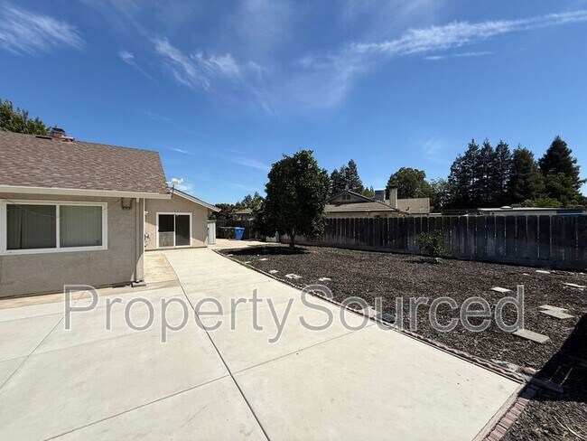 Building Photo - 1444 Snead Ct