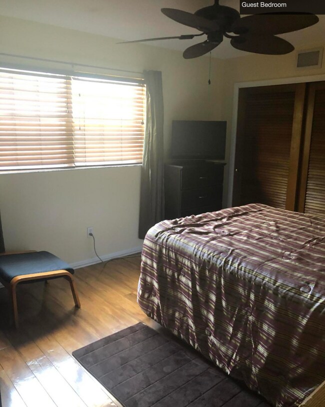 Building Photo - Indialantic 2 Bedroom Home