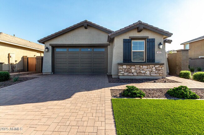 Primary Photo - 3451 W Verde River Rd