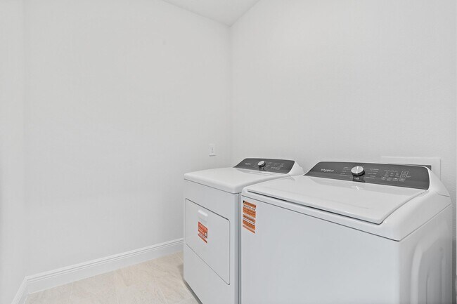 Building Photo - 2276 Hen Rd