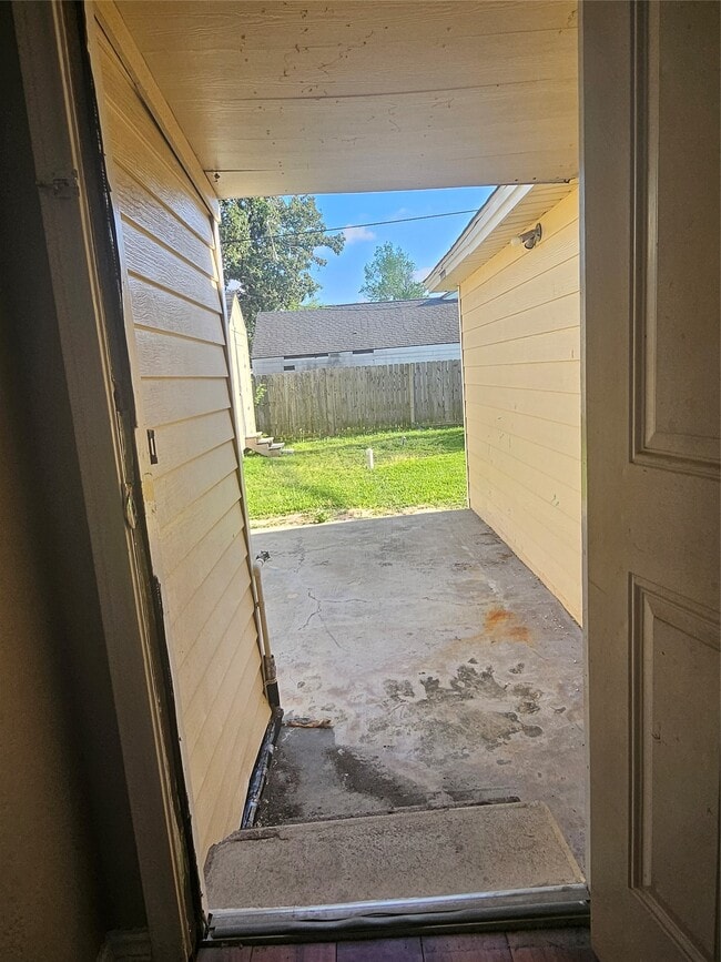 Building Photo - 2017 3rd St