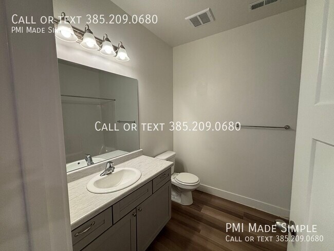 Building Photo - 1985 N 3330 W