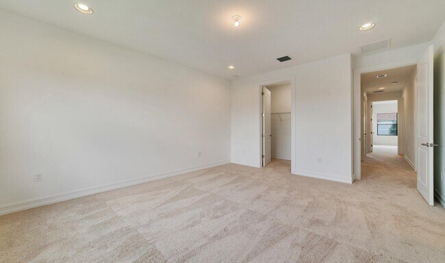 Building Photo - 9952 Brickhill Dr