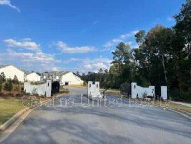 Building Photo - 2439 Sequoia Trail