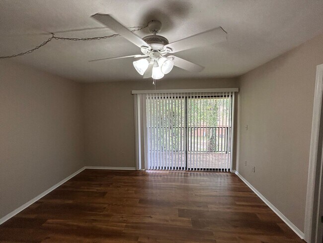Building Photo - 507 NW 39th Rd