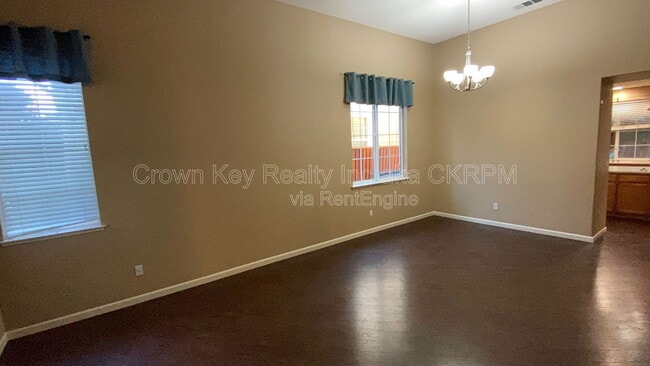 Building Photo - 4685 Dandelion Loop