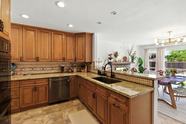 Building Photo - $5995 - Ranch-style home with acreage in West Gilroy's quiet countryside