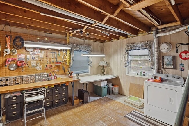 Building Photo - 6429 Mendelssohn Ln