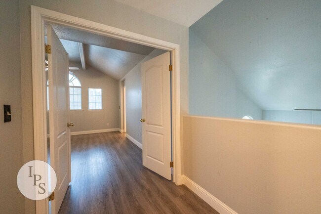 Building Photo - 3676 Baron Ave