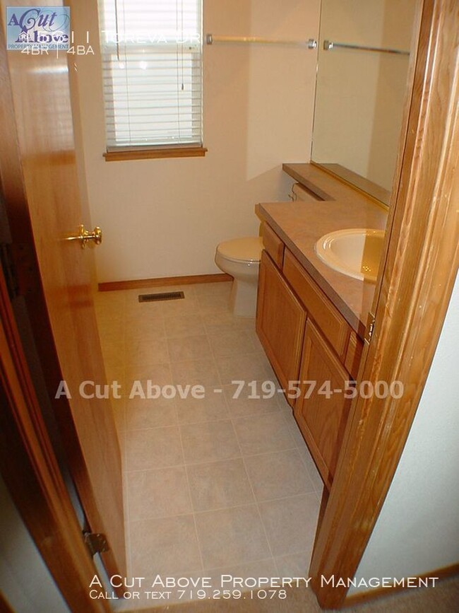 Building Photo - 4 Bedroom House in Monument