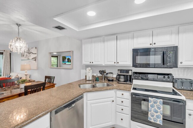 Building Photo - 600 Neapolitan Way