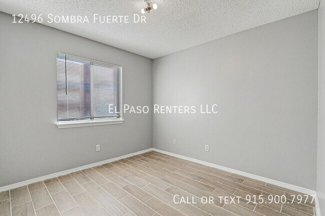 Building Photo - 12496 Sombra Fuerte Dr