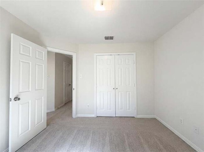 Building Photo - 1713 Lewis Trail