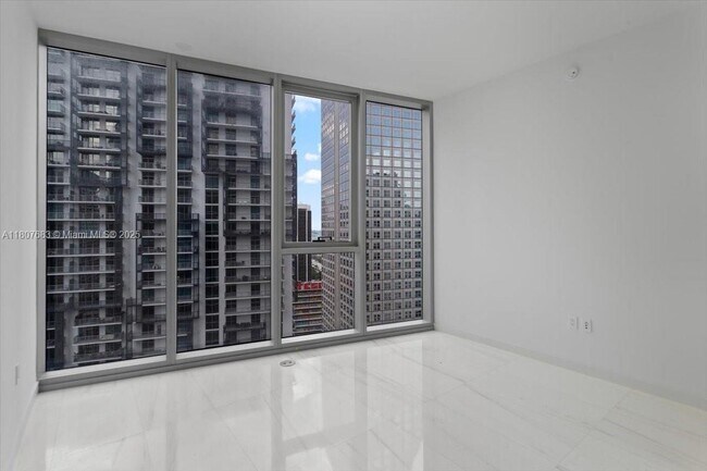Building Photo - 300 Biscayne Blvd Way