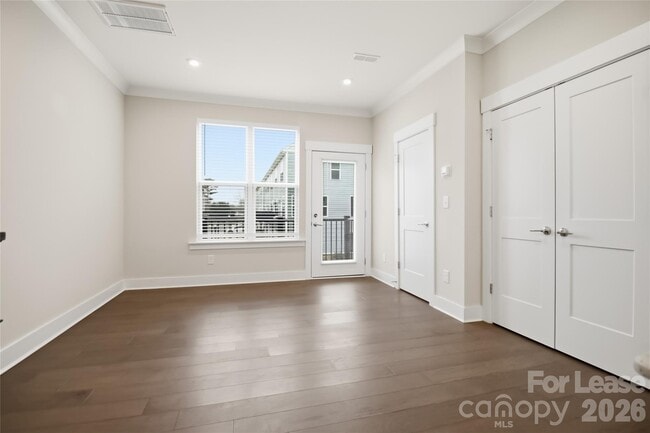 Building Photo - 3011 Citizens Ln