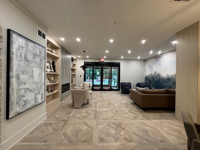Building Photo - 1800 Amberley Ct