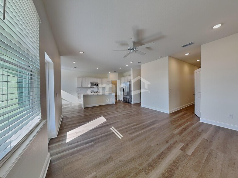 Building Photo - 16384 Willo Pines Ln