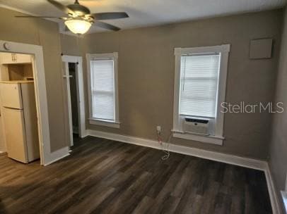 Building Photo - 318 E Tarpon Ave