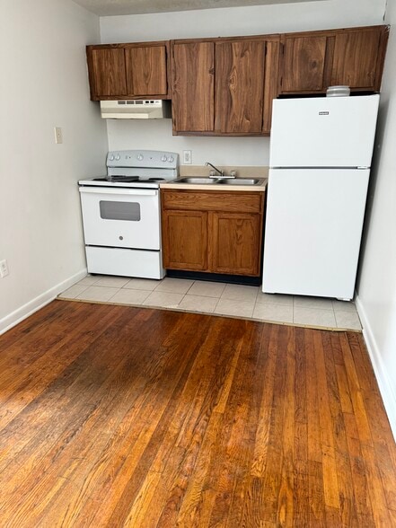 Building Photo - 503 Highland Ave