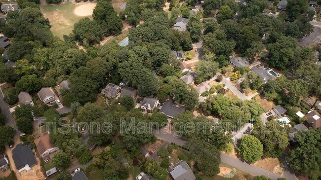 Building Photo - 2020 Tippah Ave