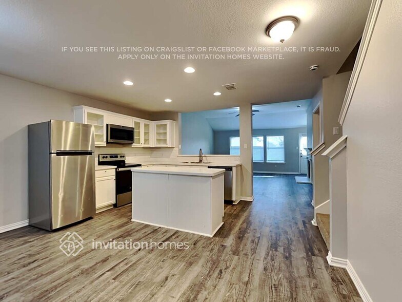 Building Photo - 216 Cedar Crest Dr