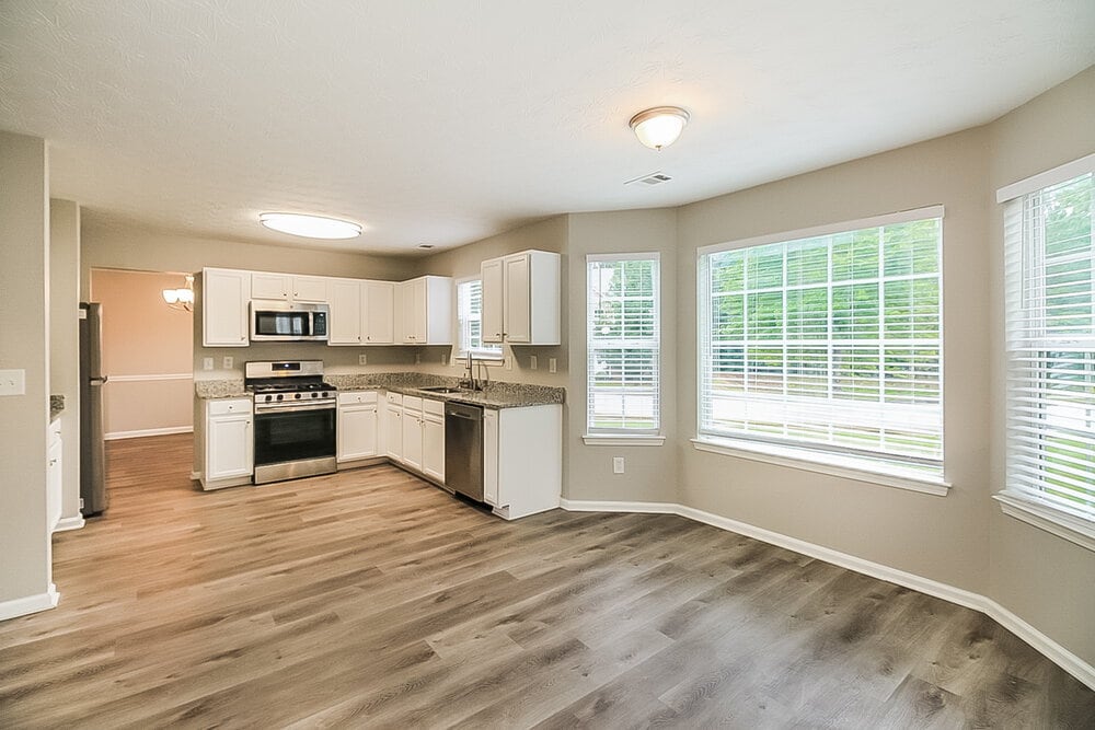 Building Photo - 51 Belmont Park Ln