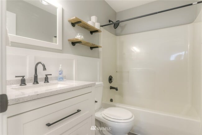 Building Photo - 9206 144th St Ct NW