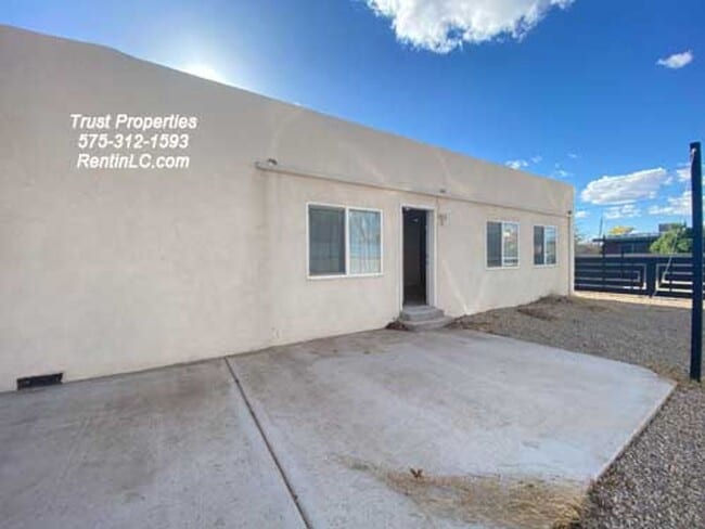 Building Photo - Beautiful Remodeled SFH close to Pioneer Park