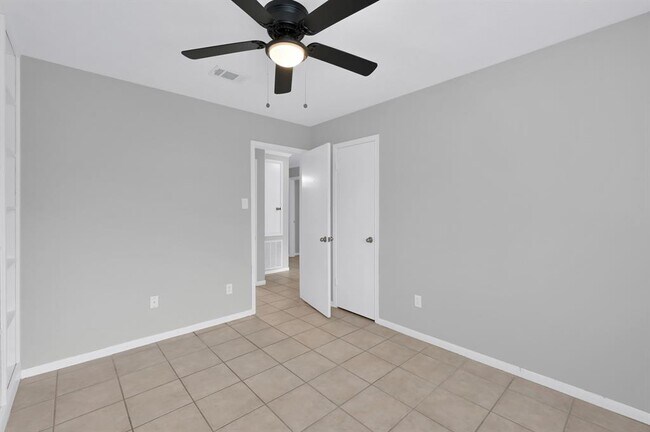 Building Photo - 28903 Atherstone St