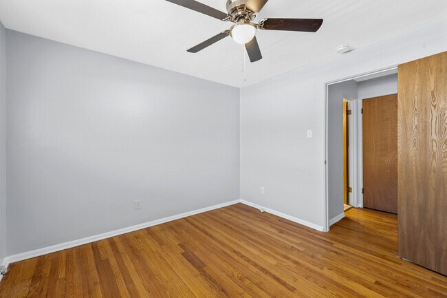 Building Photo - 7608 Big Bend Blvd