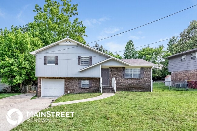 Building Photo - 305 St John Rd NW