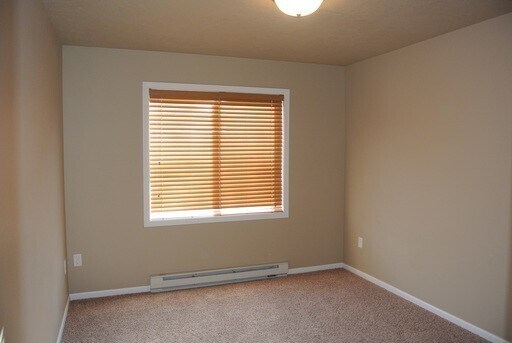 Building Photo - 519 3rd St NW