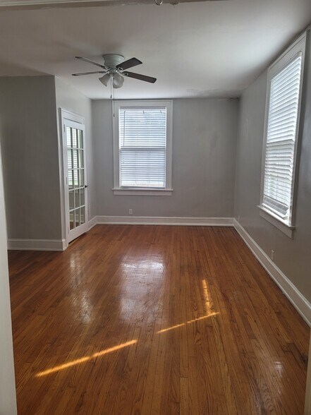 Building Photo - 1308 Willow Branch Ave