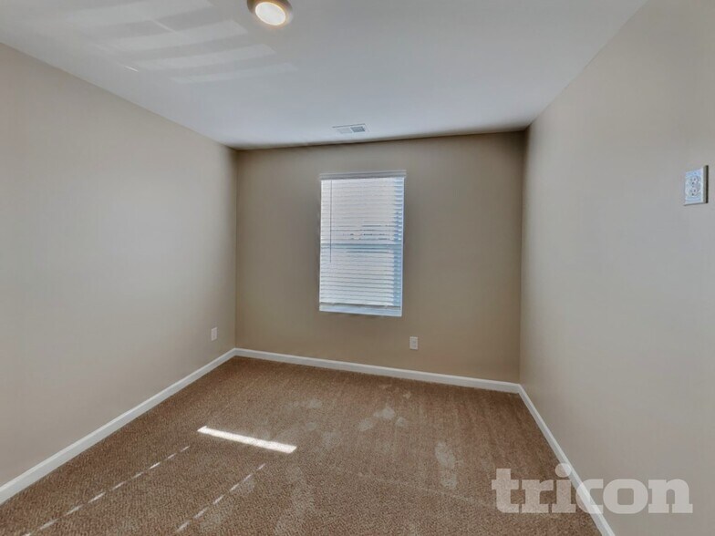 Building Photo - 1507 Ashgrove Pl